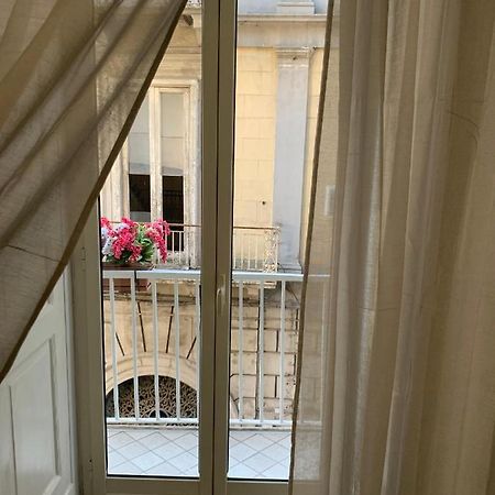 Beatrice Royal Bed & Breakfast Napoli Bagian luar foto