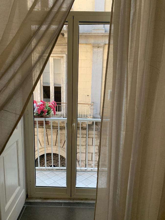 Beatrice Royal Bed & Breakfast Napoli Bagian luar foto